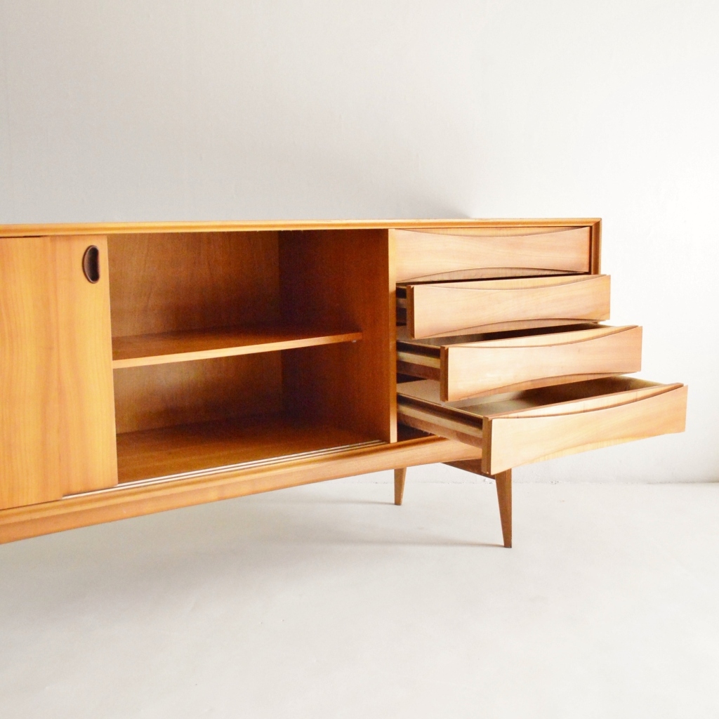 Beton Brut, modernist furniture 130 | Béton Brut