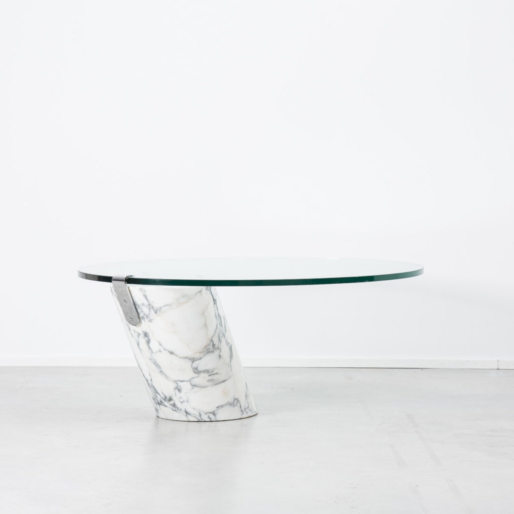 Carrara marble K1000 table