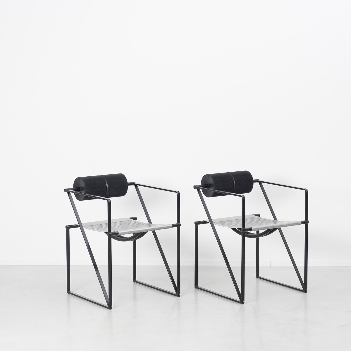 Mario Botta Seconda chairs - Béton Brut