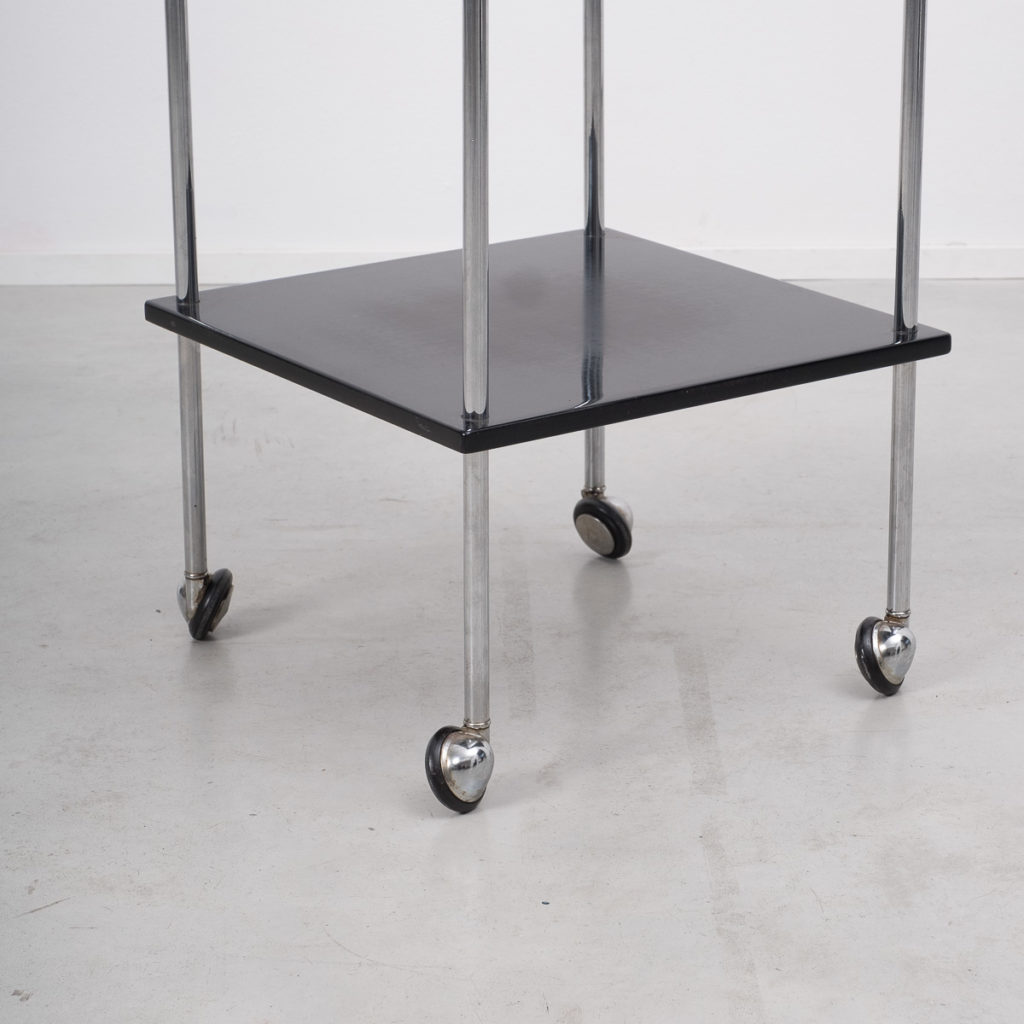 Dominioni style trolley tables