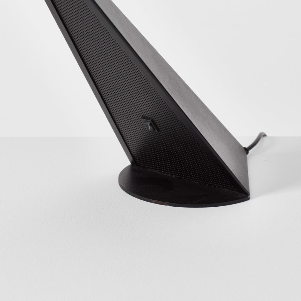 Toucan table lamp