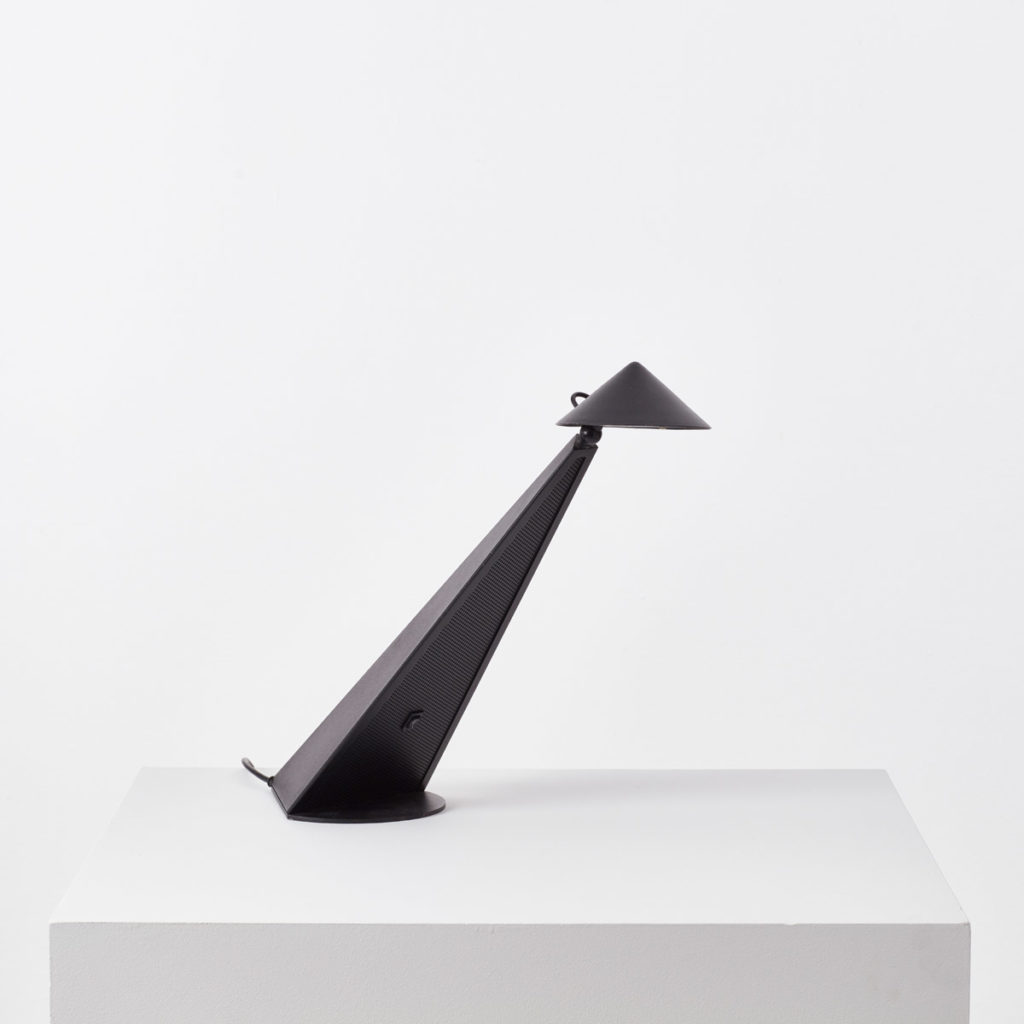 Toucan table lamp