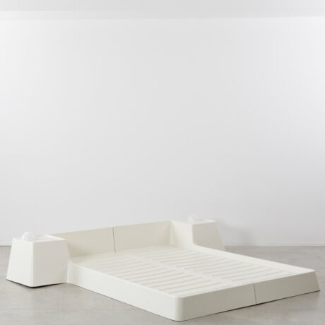 Marc Held fibreglass bed