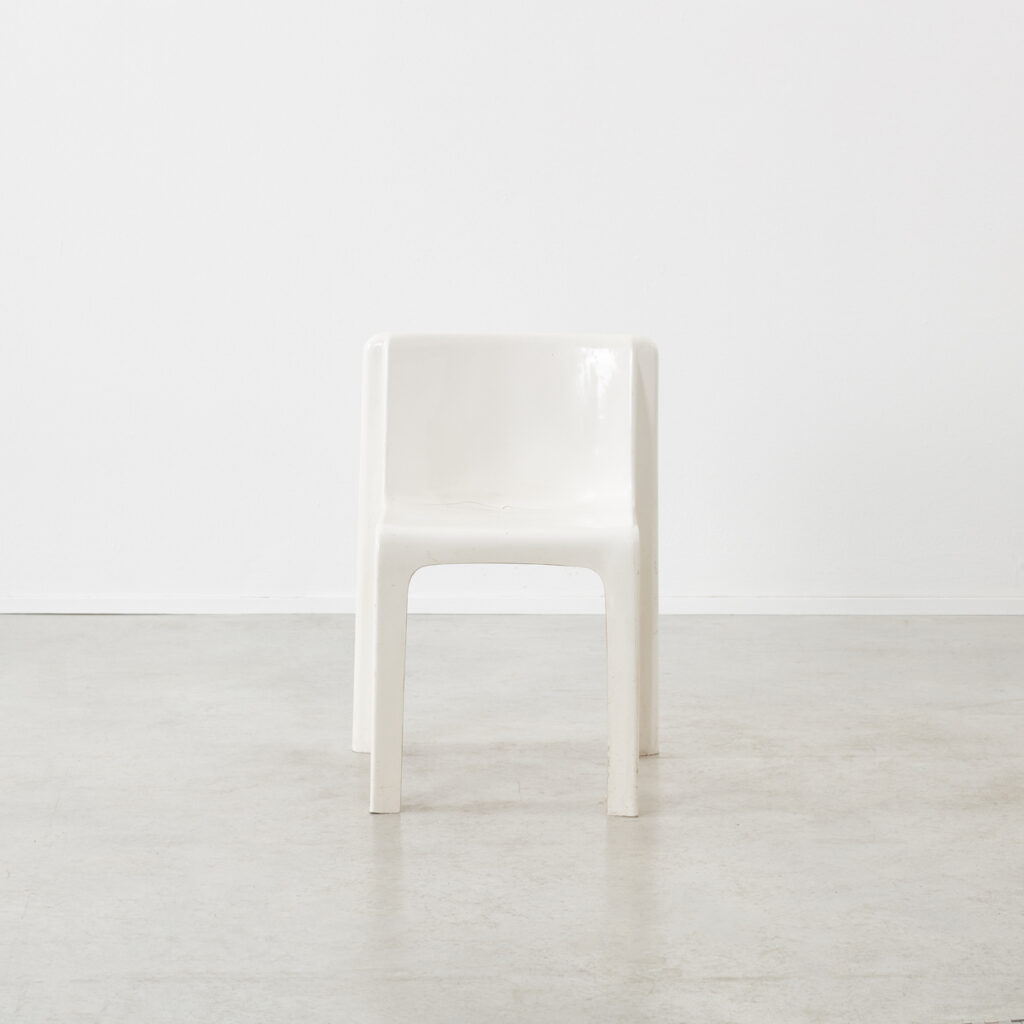 Gerard Le Fe fibreglass chair