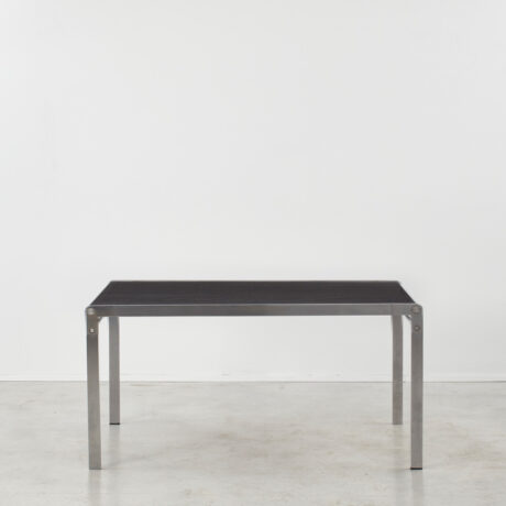 Ibens & Bataille TE21 dining table