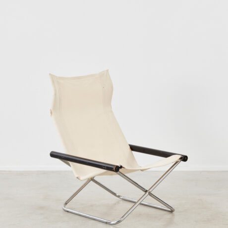 Takeshi Nii white NY lounge chair