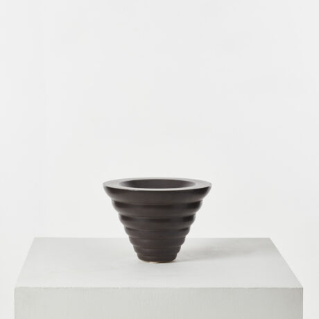 Ines Van der Sluis black ceramic bowl