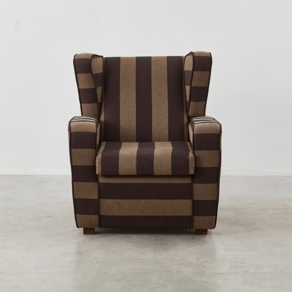 Pair Melchiorre Bega striped armchairs
