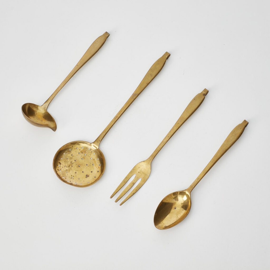 Set vintage brass serving utensils
