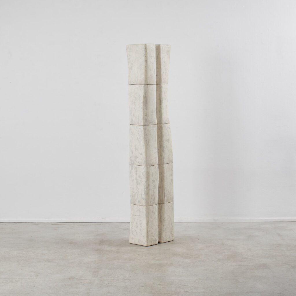 Maria Vlandi ceramic Sans titre sculpture