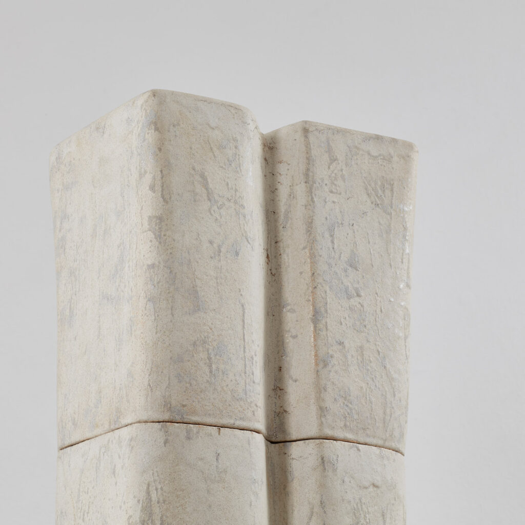 Maria Vlandi ceramic Sans titre sculpture