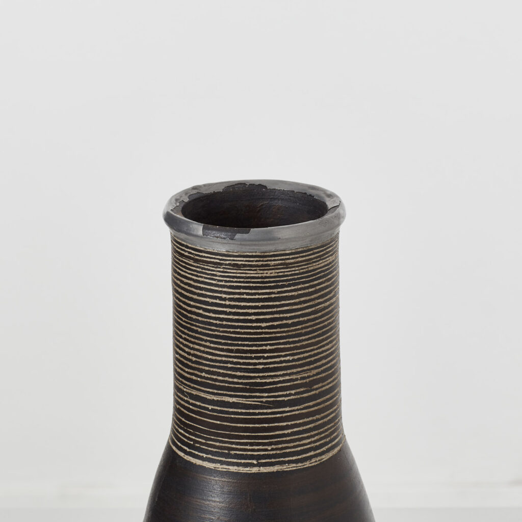 Jason Wason studio pottery vase