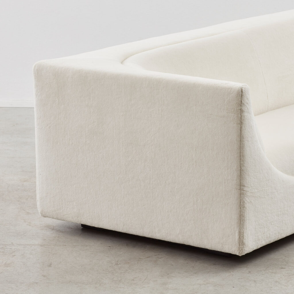 Jorge Zalszupin Cubo three-seater sofa