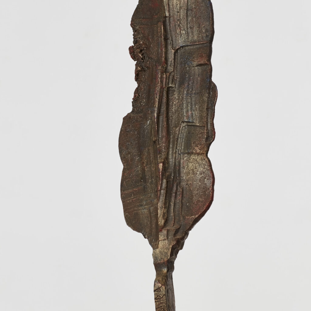 Salvino Marsura Figura Misteriosa sculpture