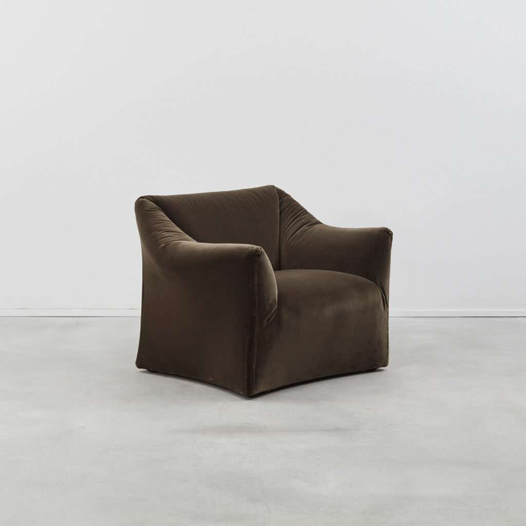 Mario Bellini pair of Tentazione armchairs