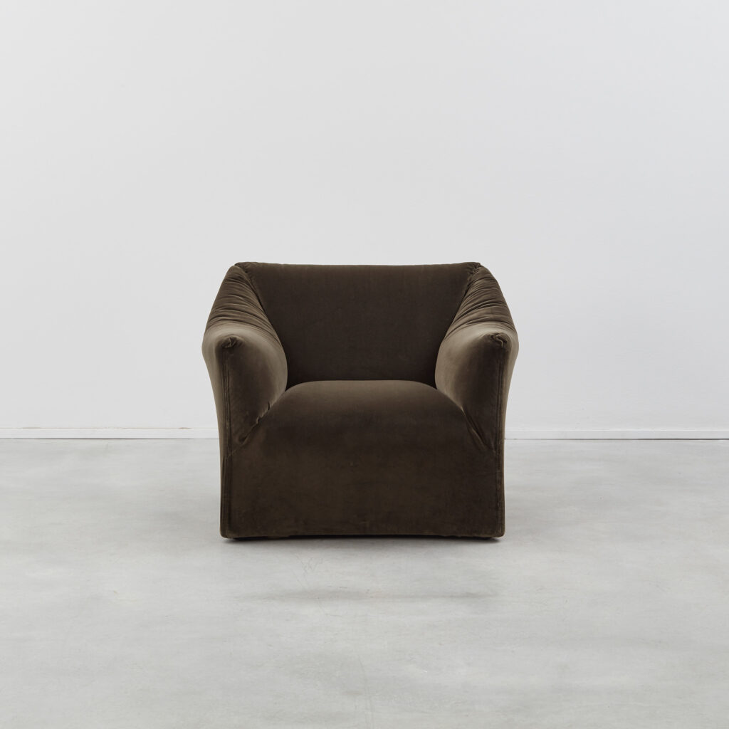 Mario Bellini pair of Tentazione armchairs