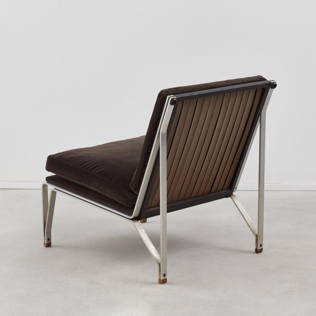 Pair of Eleonora Peduzzi Riva 867 armchairs