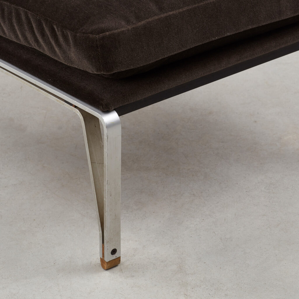 Pair of Eleonora Peduzzi Riva 867 armchairs