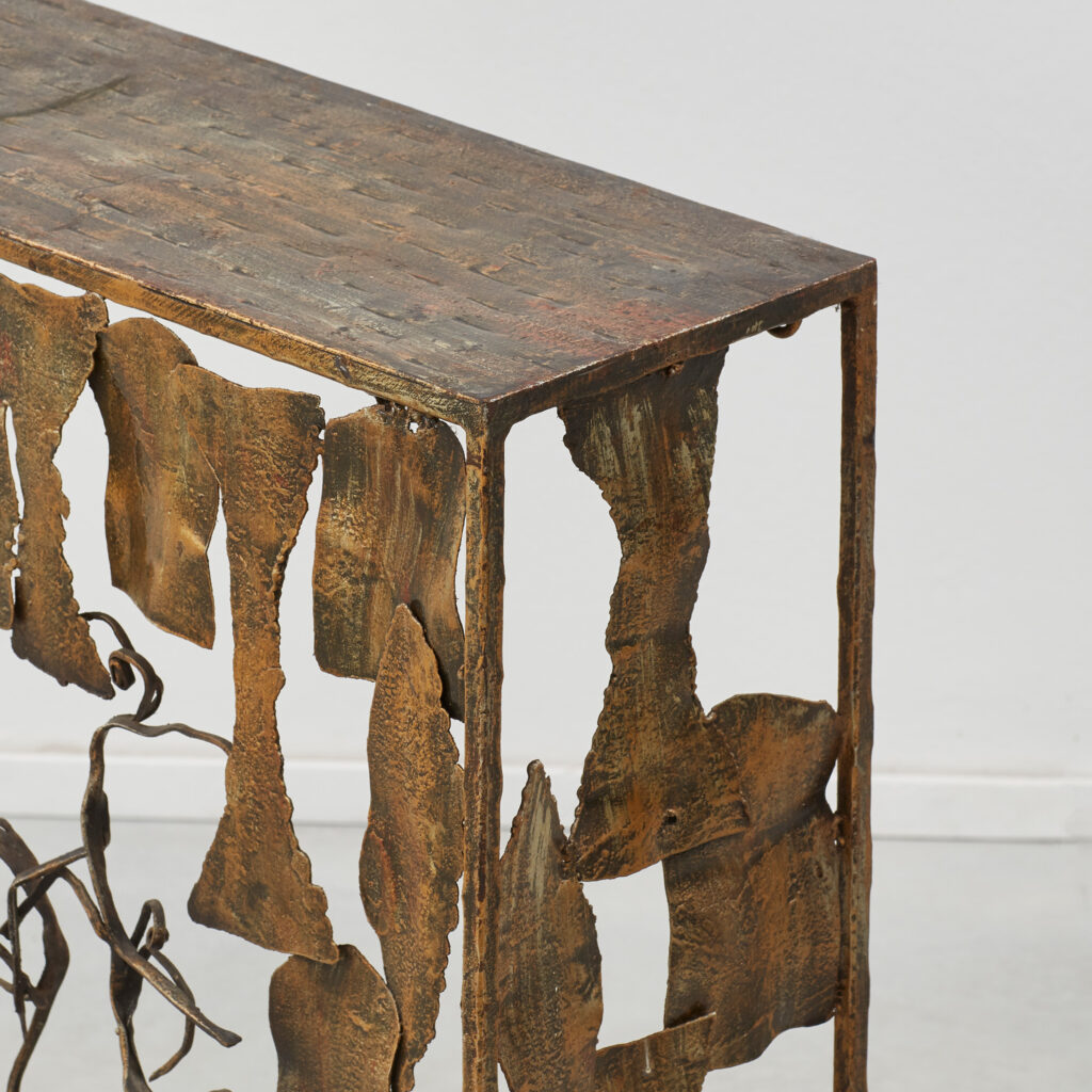 Salvino Marsura Danzanti radiator screen