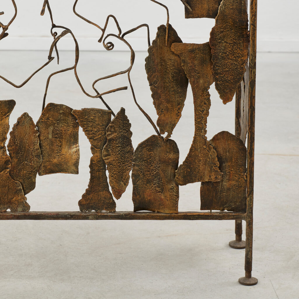 Salvino Marsura Danzanti radiator screen