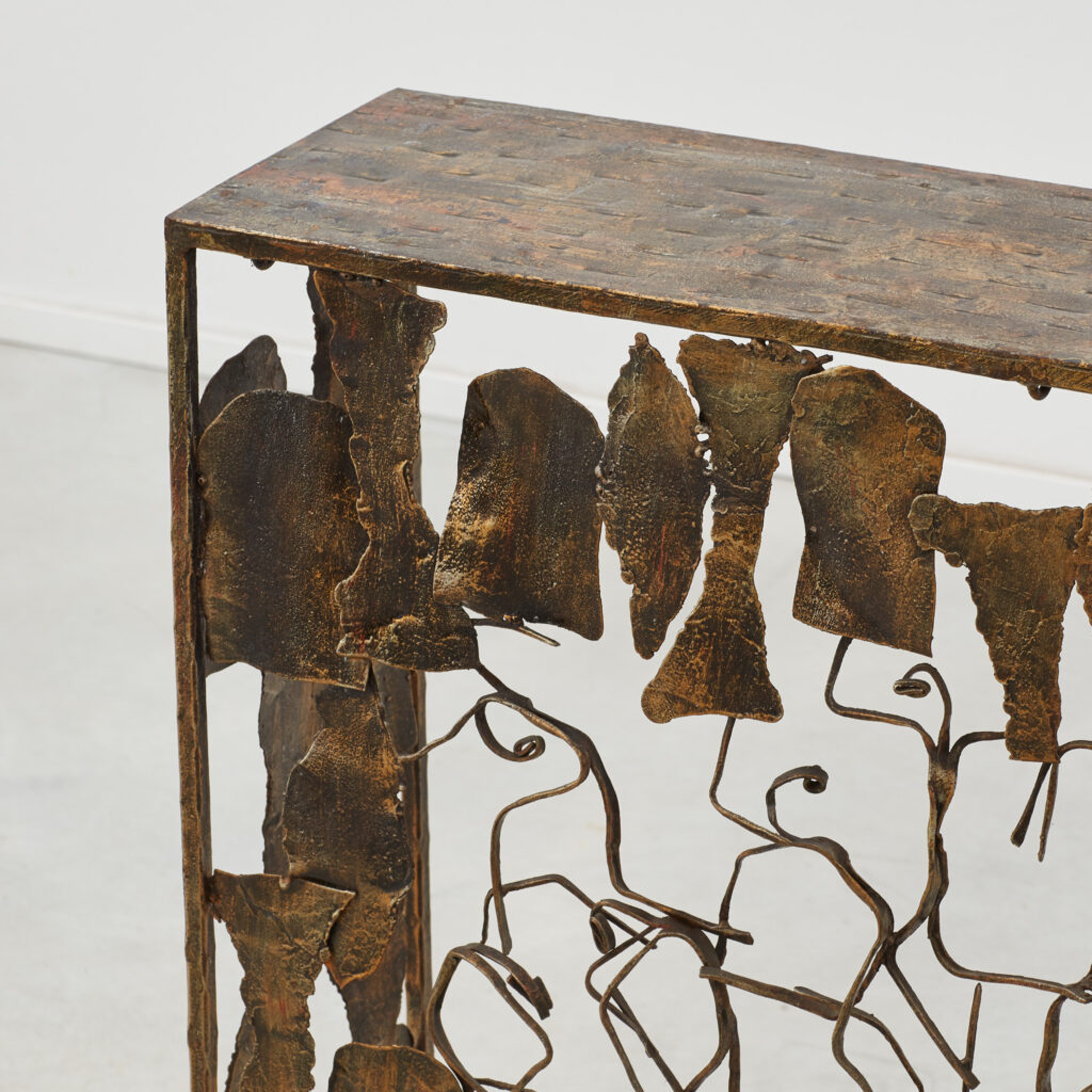 Salvino Marsura Danzanti radiator screen