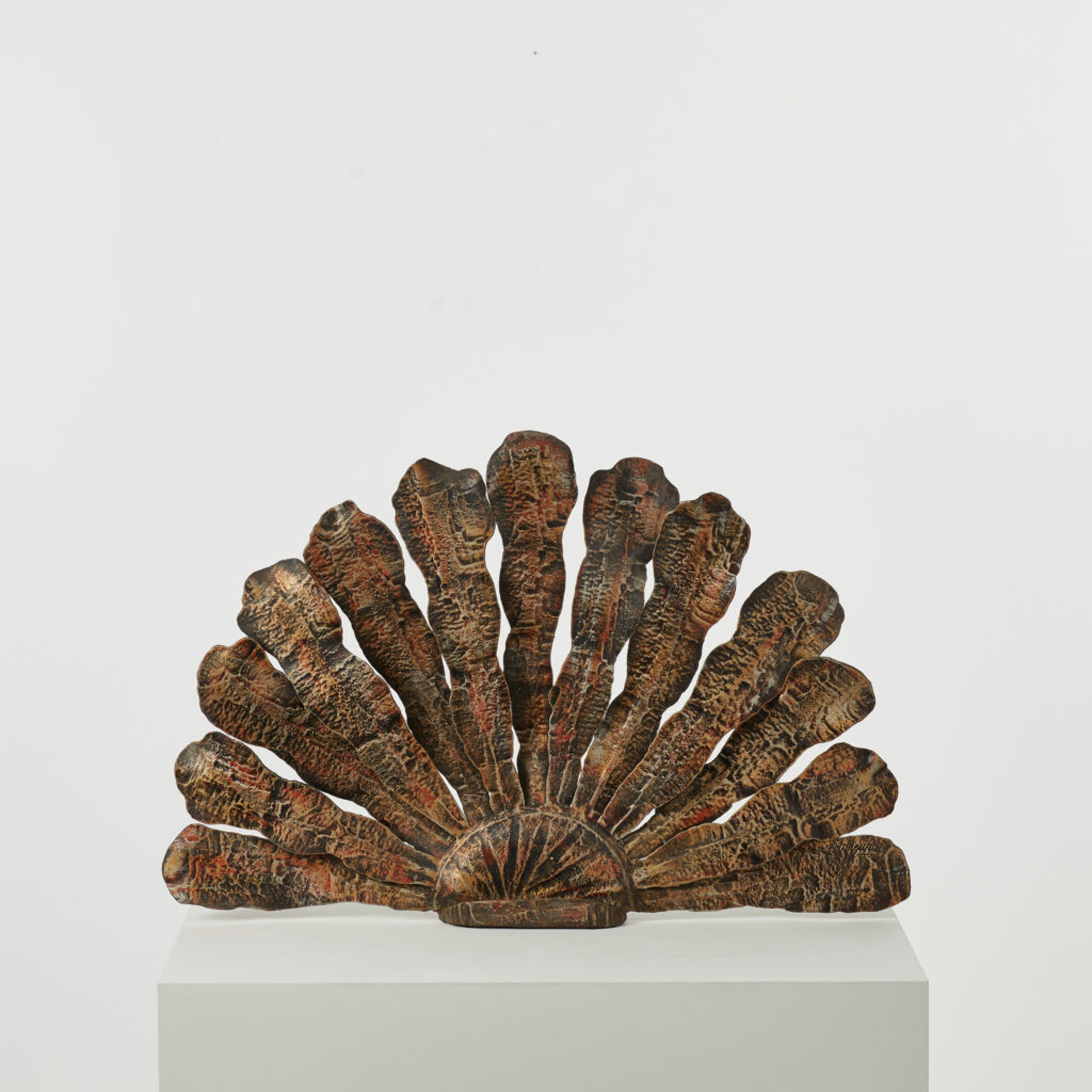 Salvino Marsura Pavone fire screen