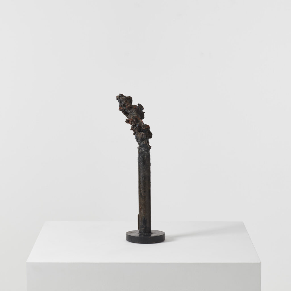 Salvino Marsura Poeta Invisible sculpture