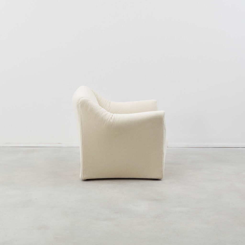 Mario Bellini Tentazione armchairs
