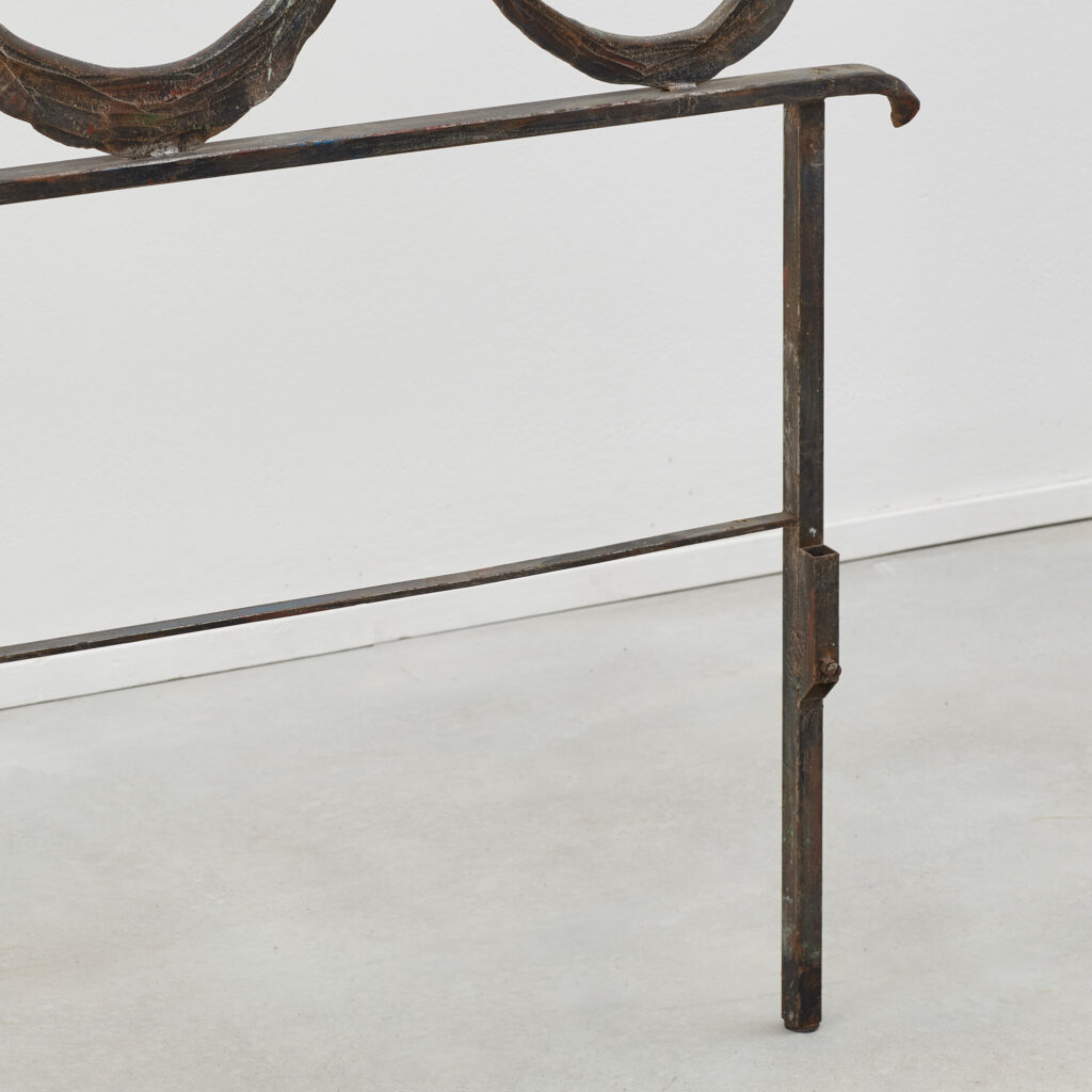 Salvino Marsura Ovali single bed headboard