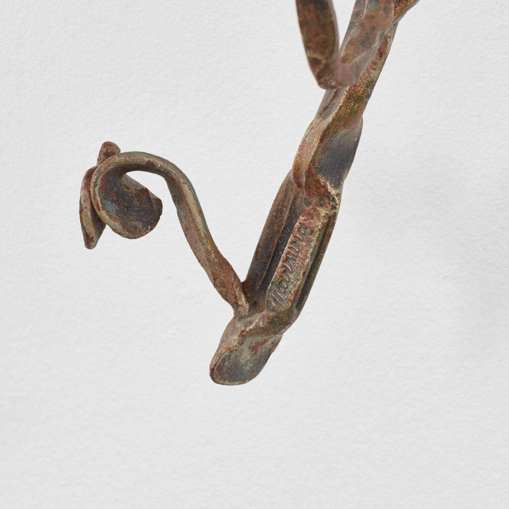 Salvino Marsura Mantide religiosa coat hook