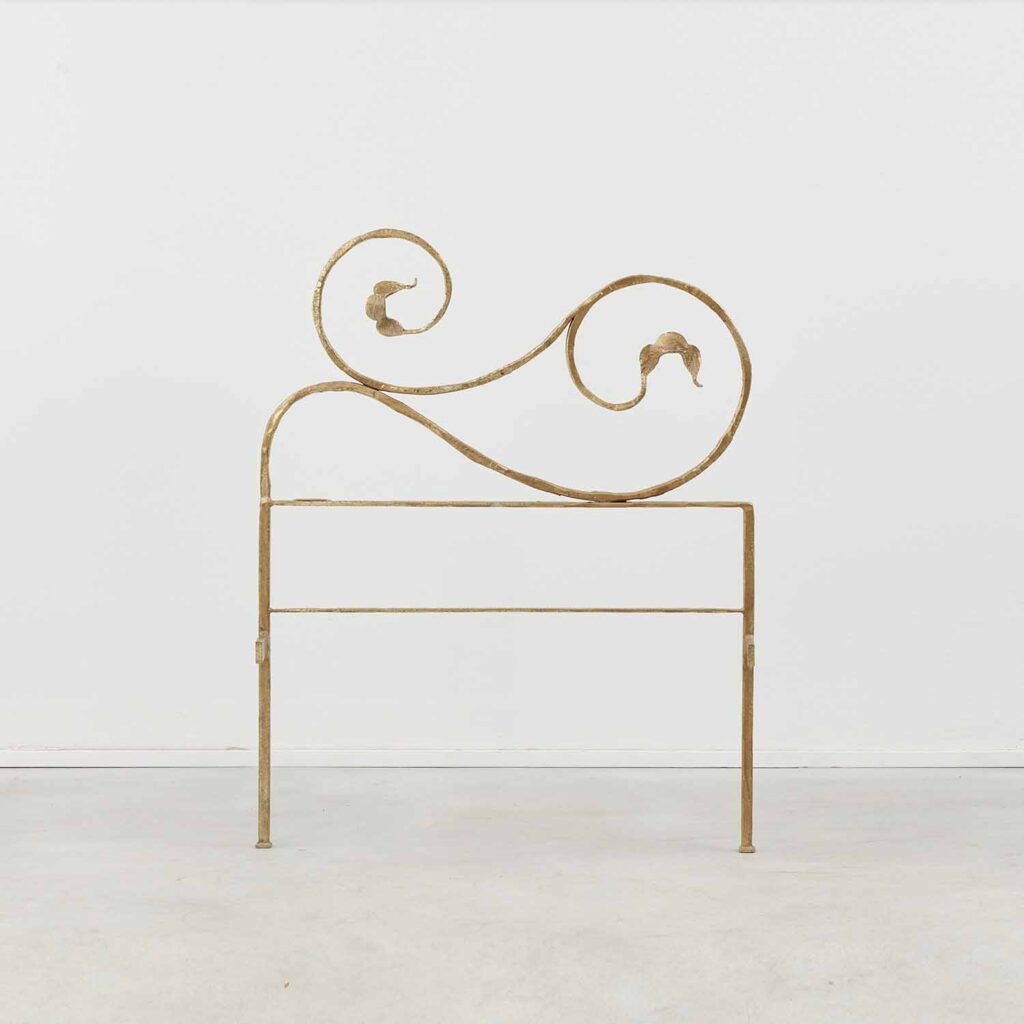 Salvino Marsura Volute con Fiore headboard