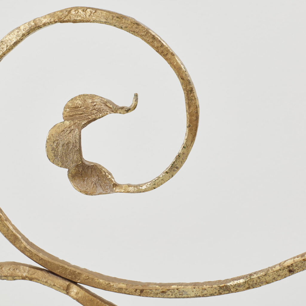 Salvino Marsura Volute con Fiore headboard