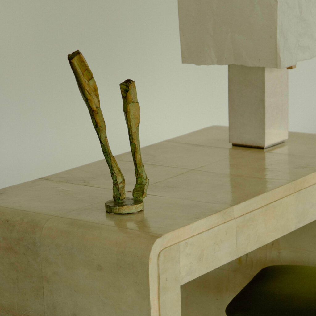 Salvino Marsura Gambe sculpture