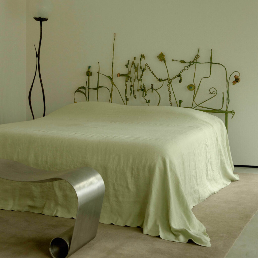 Salvino Marsura Nuova era bed headboard