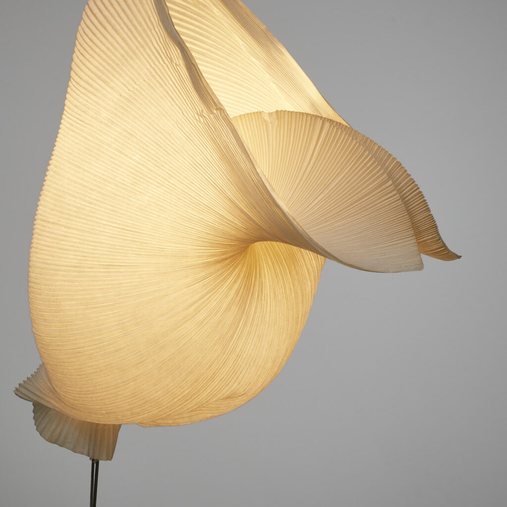 Ingo Maurer Gaku lamp
