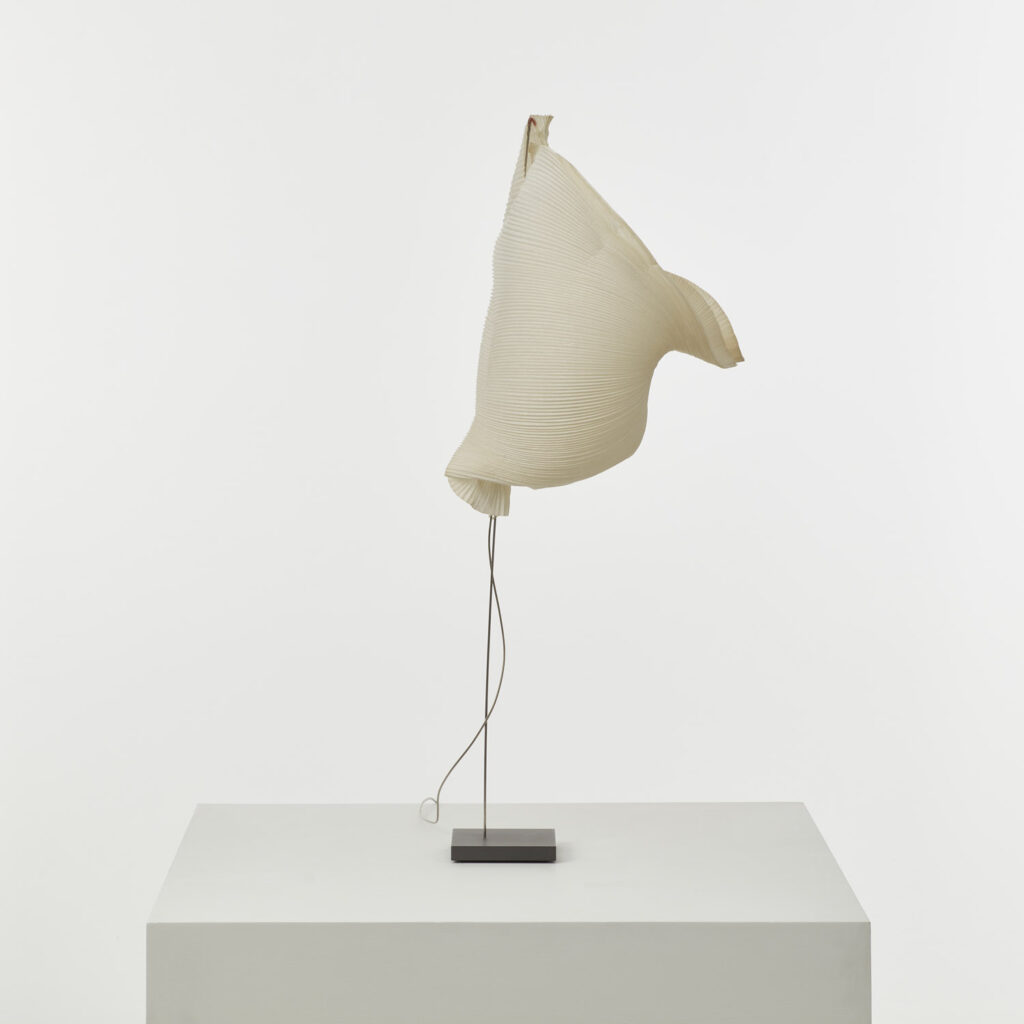 Ingo Maurer Gaku lamp