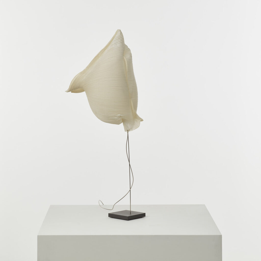 Ingo Maurer Gaku lamp