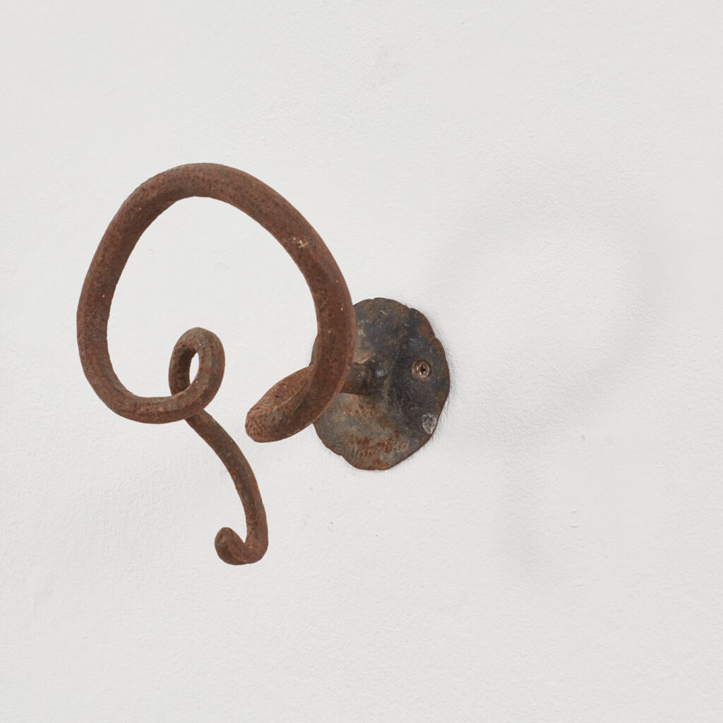 Salvino Marsura Coil hook IV