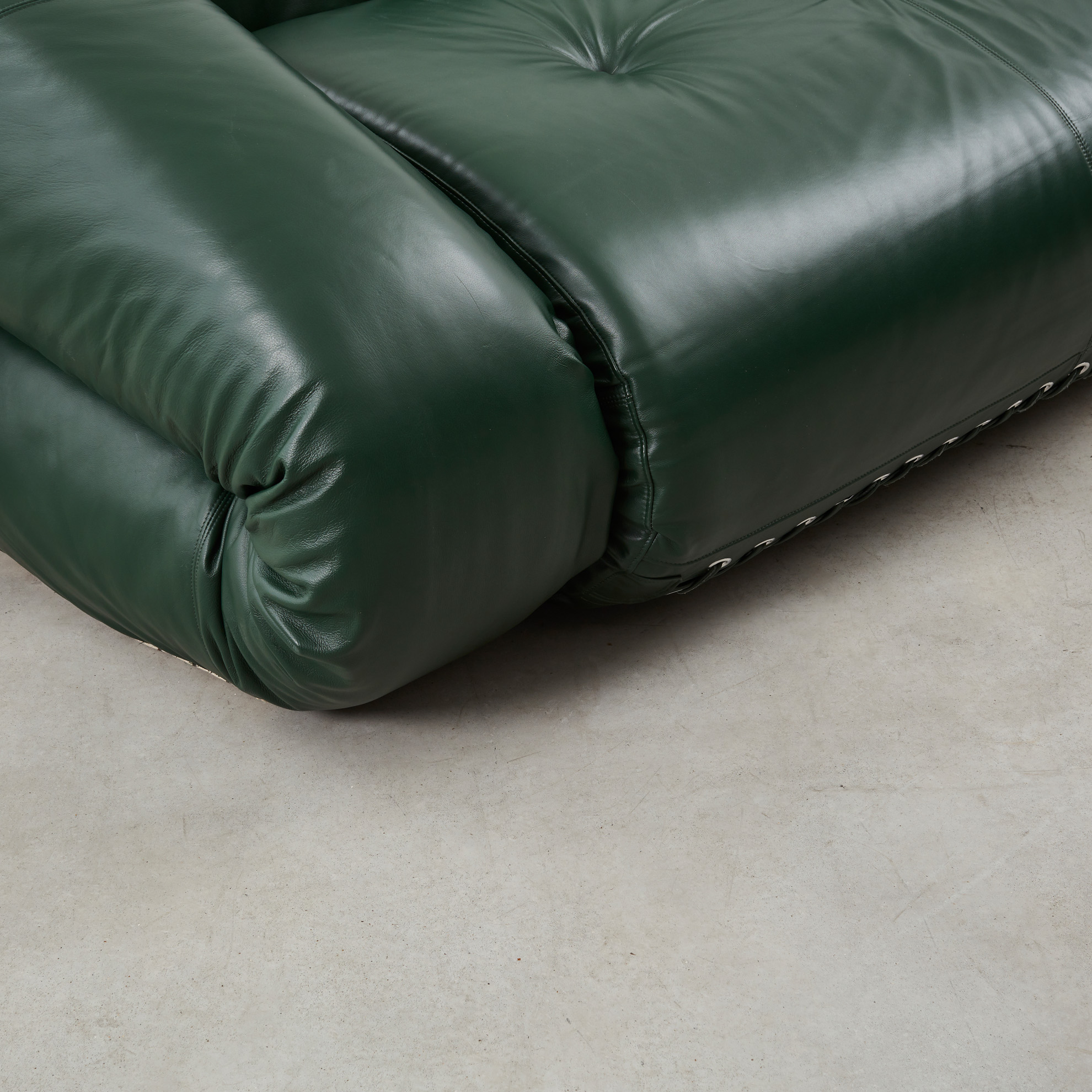 Alessandro Becchi Anfibio sofa